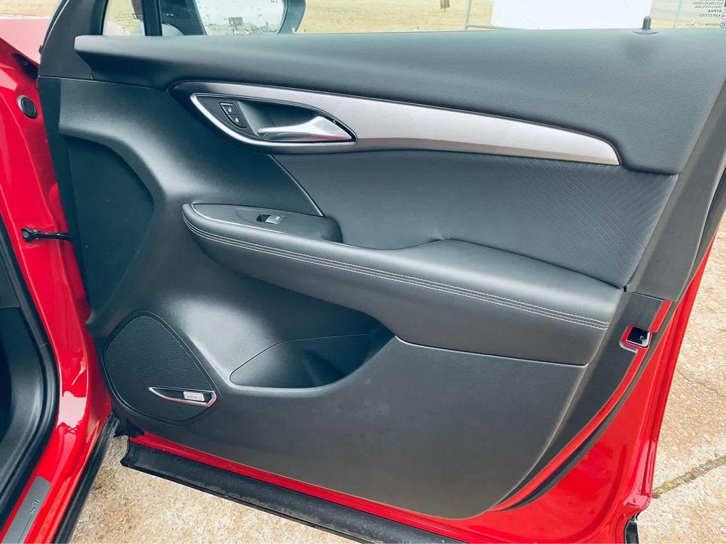 used 2025 Buick Envision car, priced at $38,777