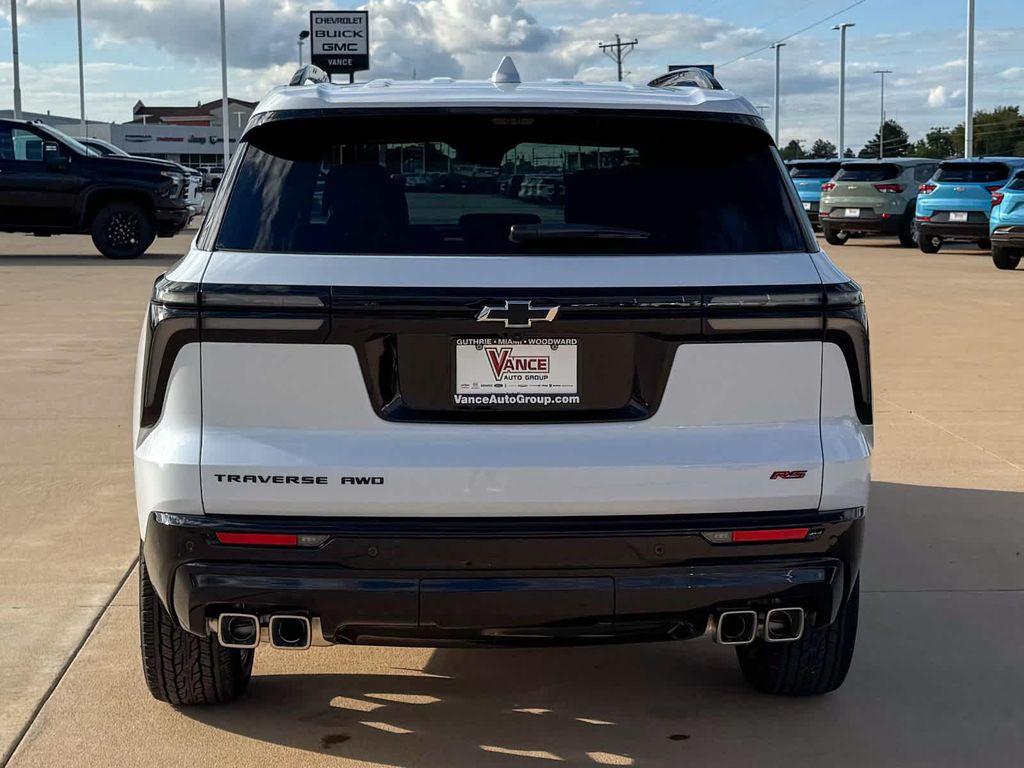 new 2026 Chevrolet Traverse car, priced at $60,330