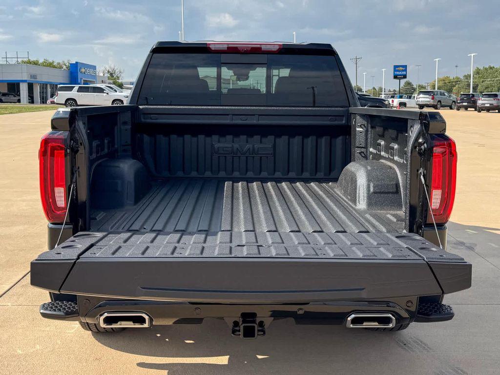 new 2026 GMC Sierra 1500 car, priced at $76,112