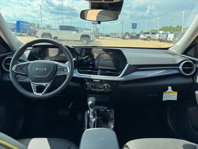new 2025 Chevrolet Trax car, priced at $27,585