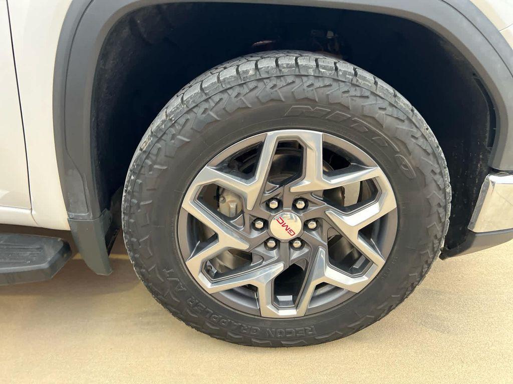 used 2022 GMC Sierra 1500 car, priced at $43,997