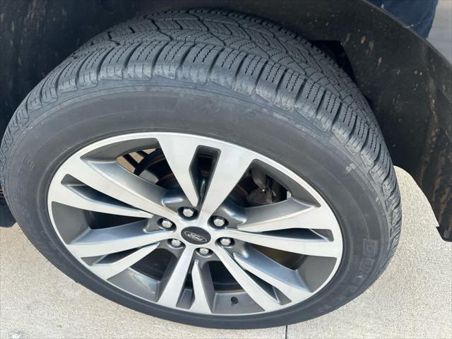 used 2020 Ford Expedition car, priced at $40,000