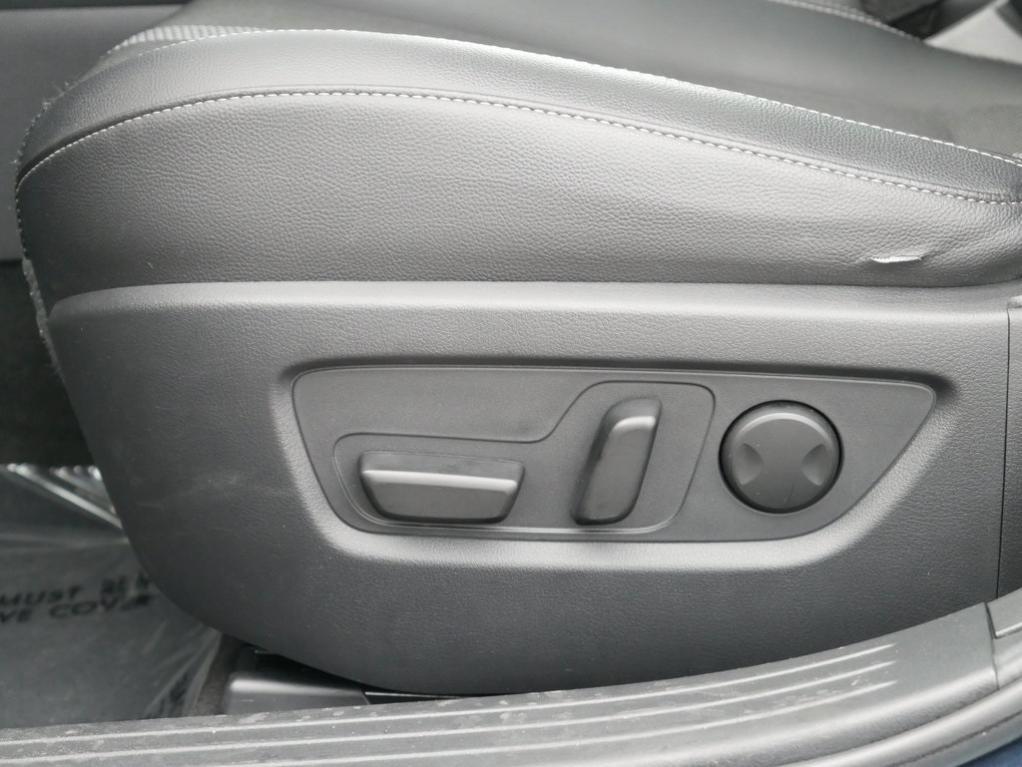 used 2023 Mazda CX-50 car, priced at $24,900