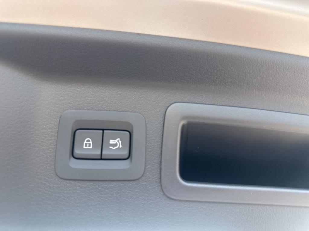 new 2025 Mazda CX-90 PHEV car, priced at $51,451