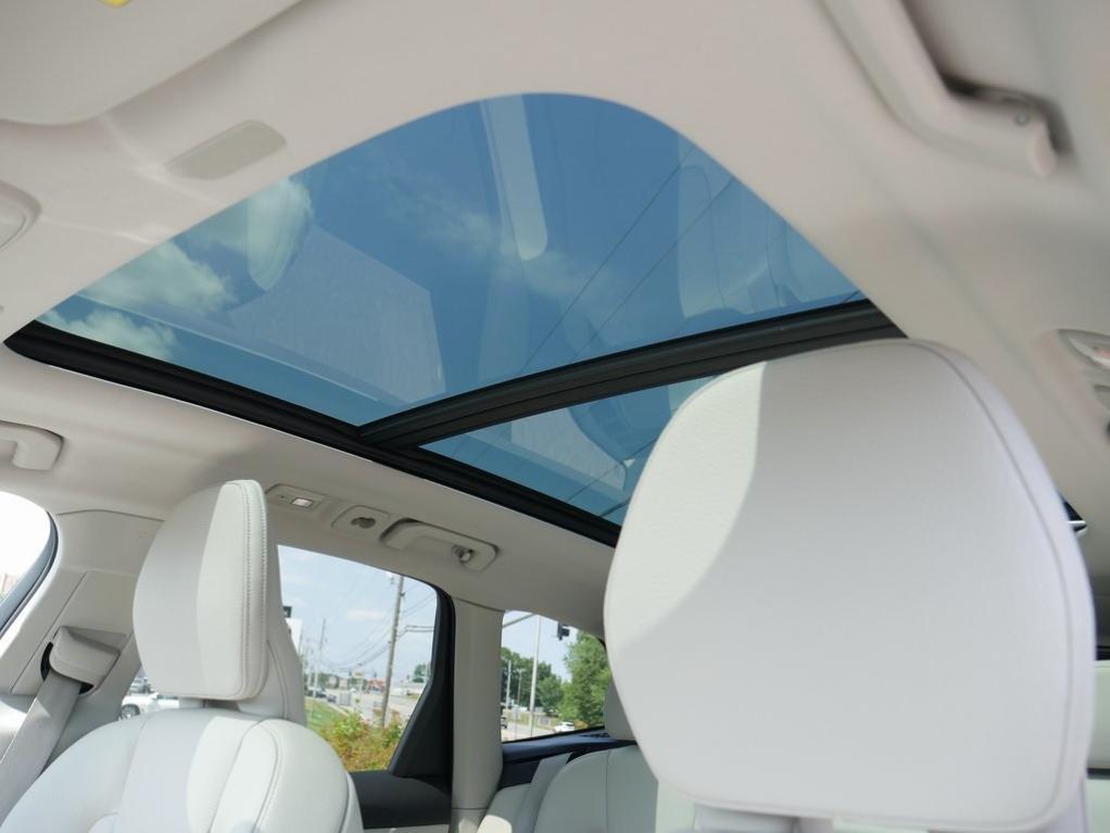 used 2022 Volvo XC60 car, priced at $28,440