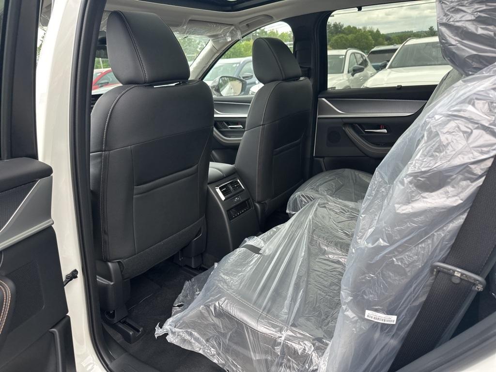 new 2025 Mazda CX-70 PHEV car, priced at $55,319