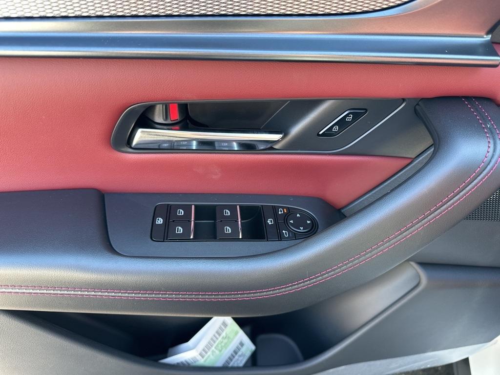 new 2025 Mazda CX-70 car