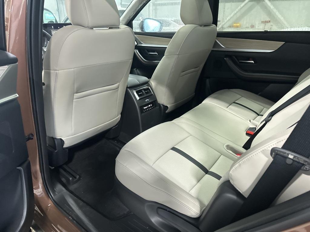 new 2025 Mazda CX-70 PHEV car, priced at $55,151