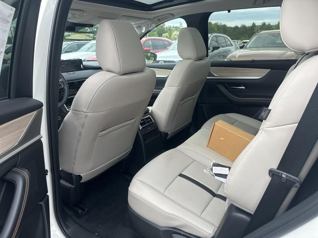 new 2025 Mazda CX-70 PHEV car, priced at $56,099