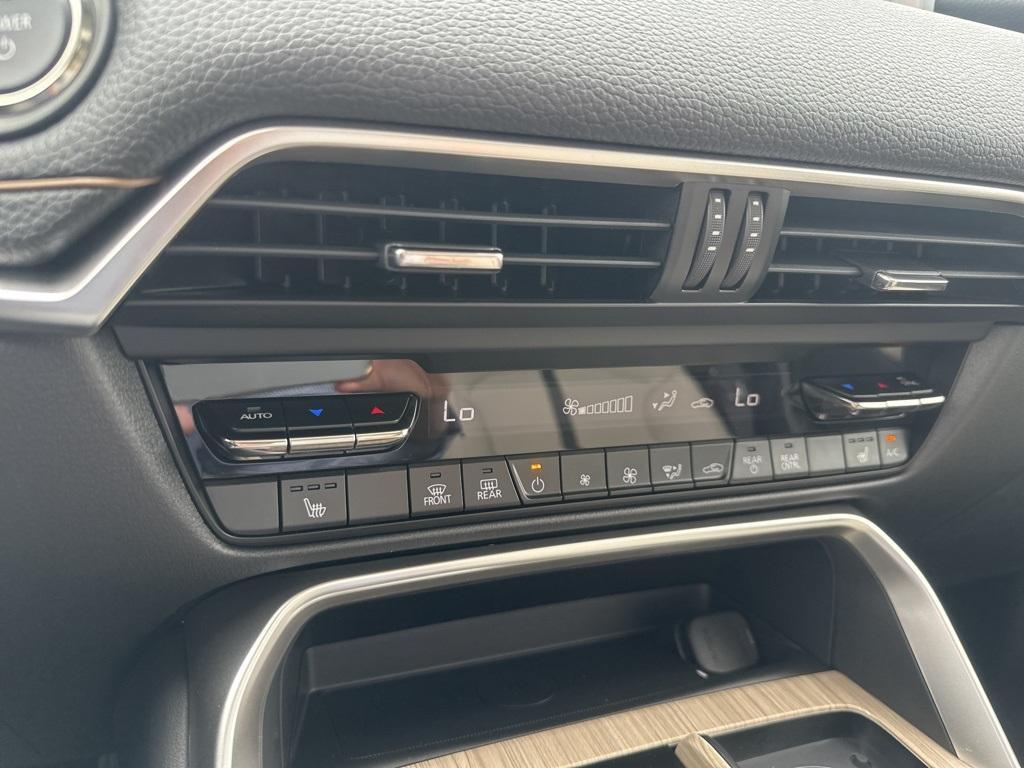 new 2025 Mazda CX-70 PHEV car, priced at $56,099