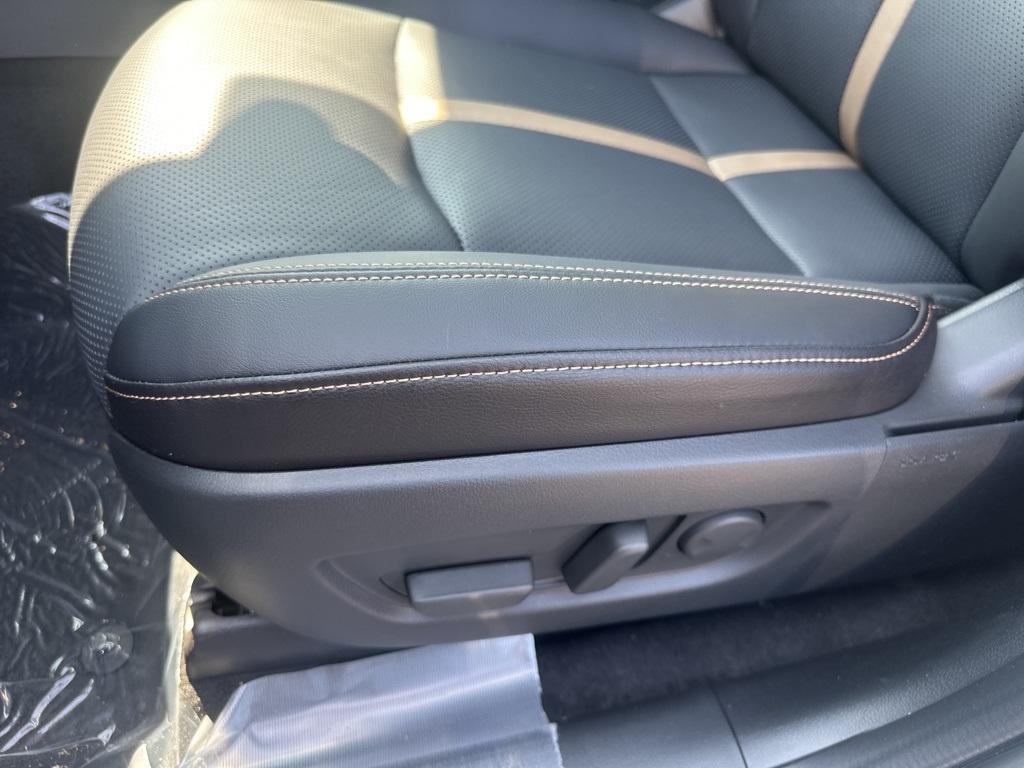 new 2025 Mazda CX-90 car, priced at $50,399