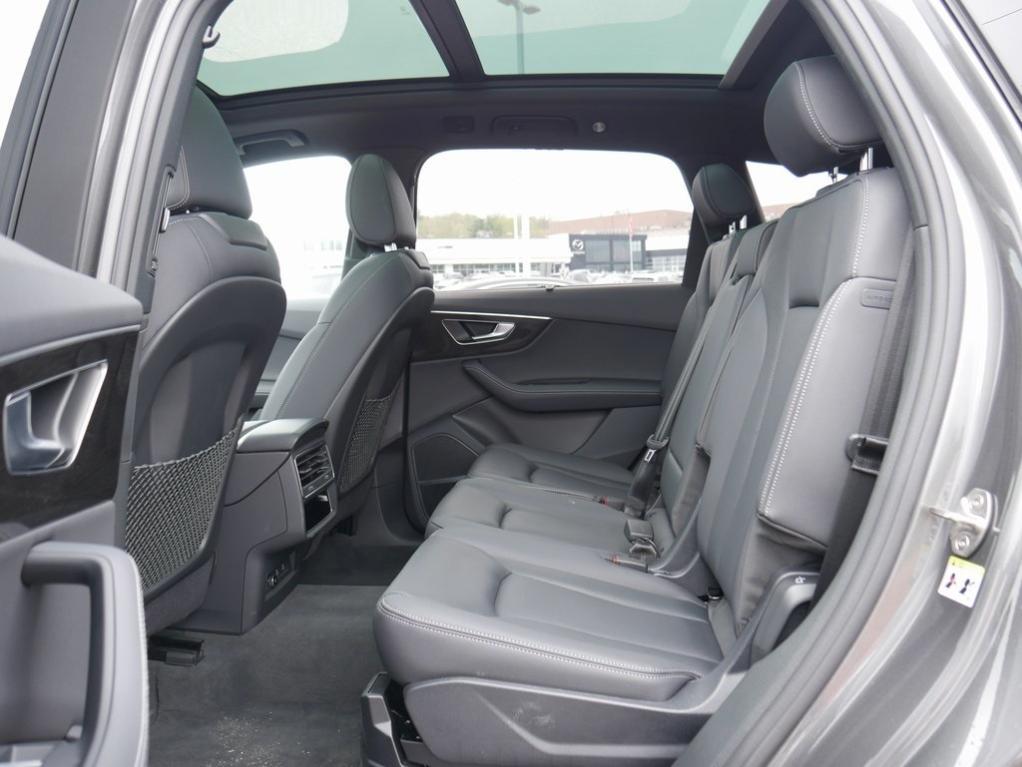 used 2025 Audi Q7 car, priced at $58,400