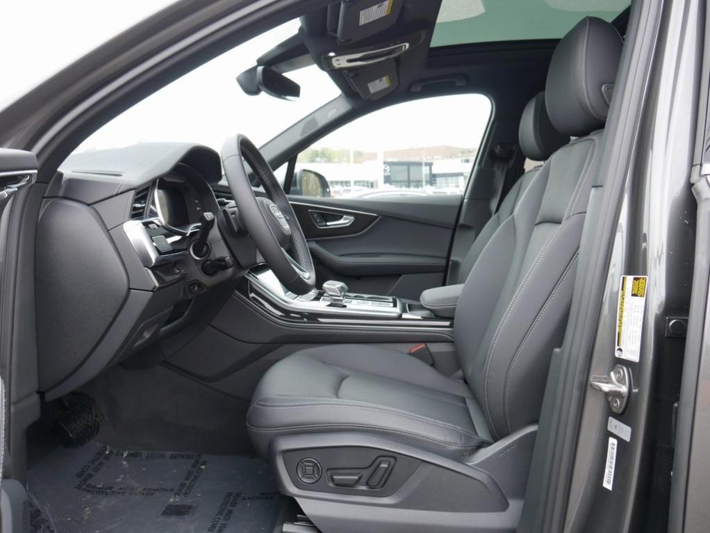 used 2025 Audi Q7 car, priced at $58,400