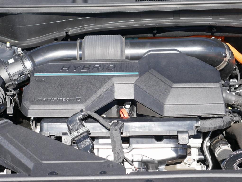 used 2023 Kia Sportage Plug-In Hybrid car, priced at $27,400