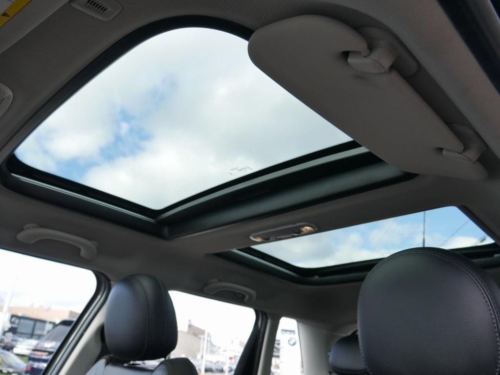 used 2022 MINI Hardtop car, priced at $24,200