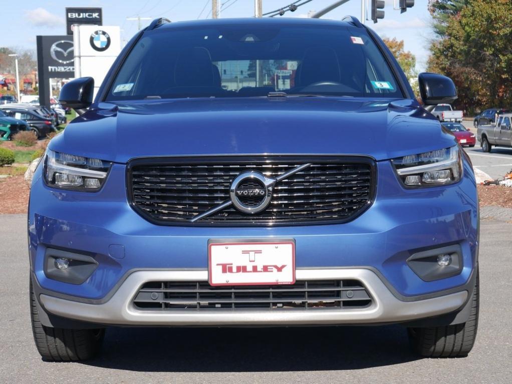 used 2019 Volvo XC40 car, priced at $22,300
