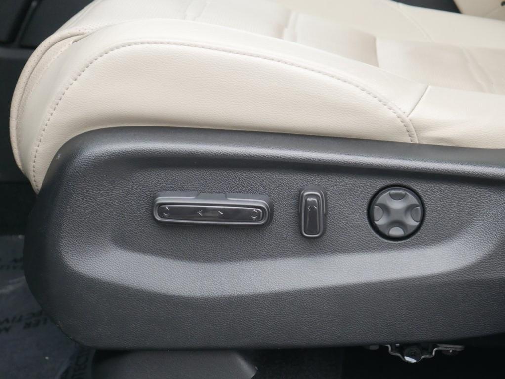 used 2020 Honda CR-V car, priced at $28,000