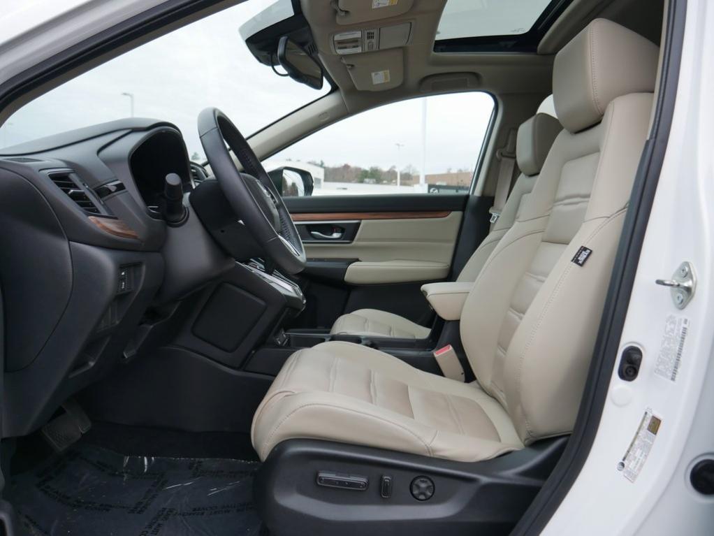 used 2020 Honda CR-V car, priced at $28,000