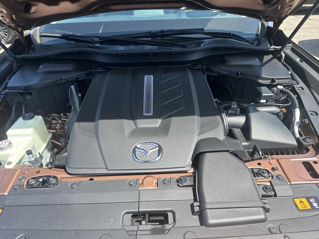 new 2025 Mazda CX-70 PHEV car, priced at $55,011