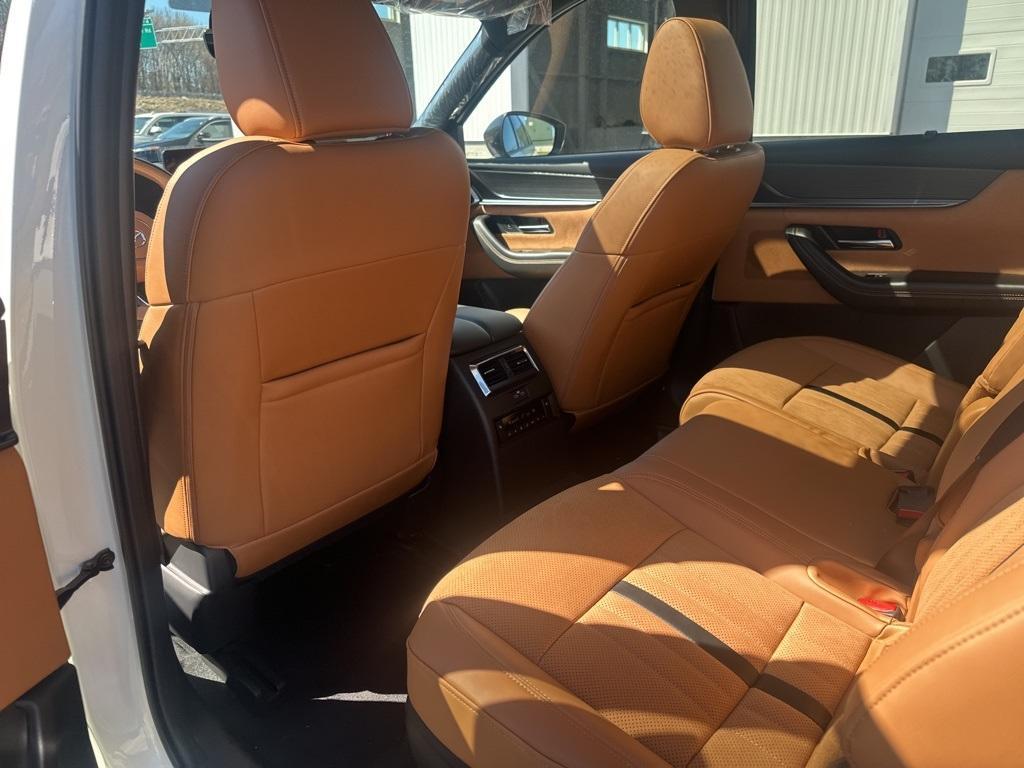 new 2025 Mazda CX-70 car, priced at $57,390