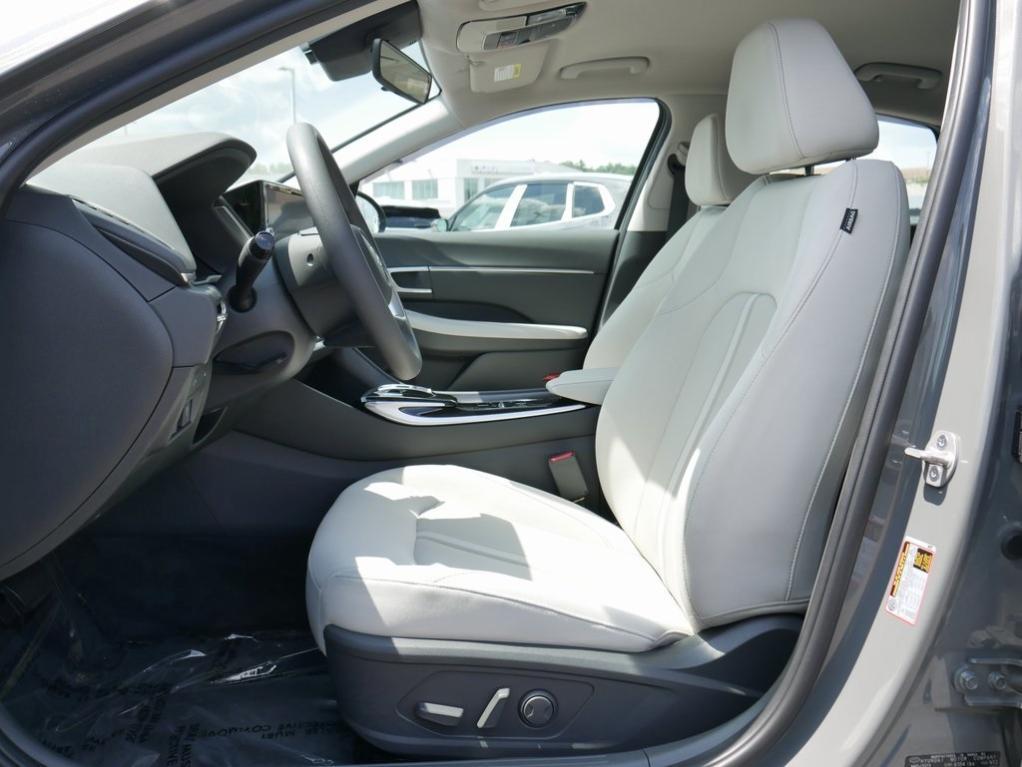 used 2023 Hyundai Sonata car, priced at $18,987