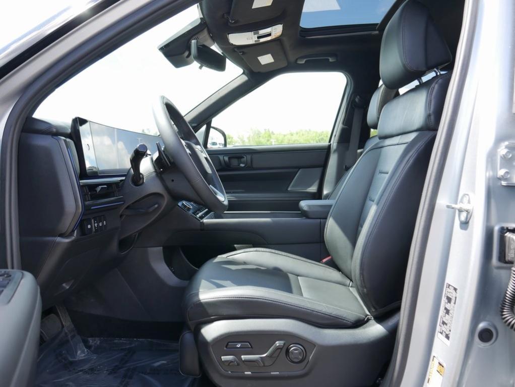 used 2024 Hyundai SANTA FE HEV car, priced at $41,250