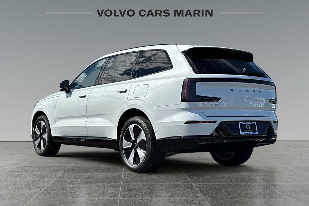 new 2025 Volvo EX90 car, priced at $86,290