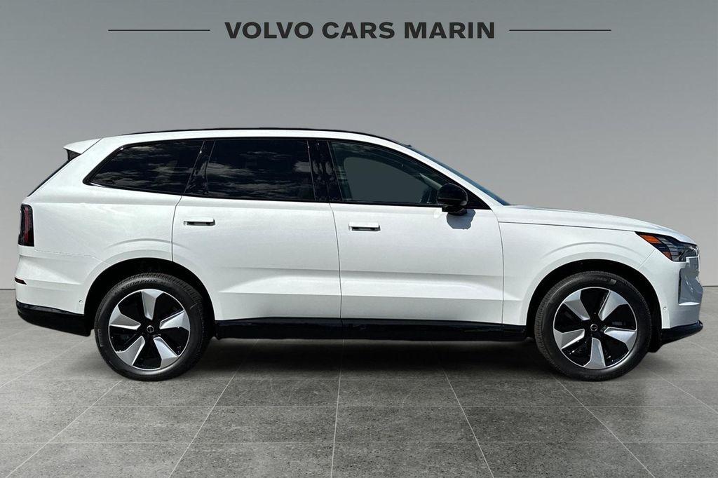 new 2025 Volvo EX90 car, priced at $86,290