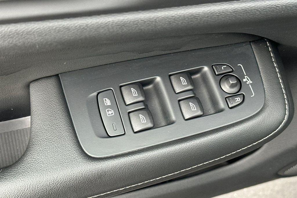 used 2023 Volvo V60 Cross Country car, priced at $41,999
