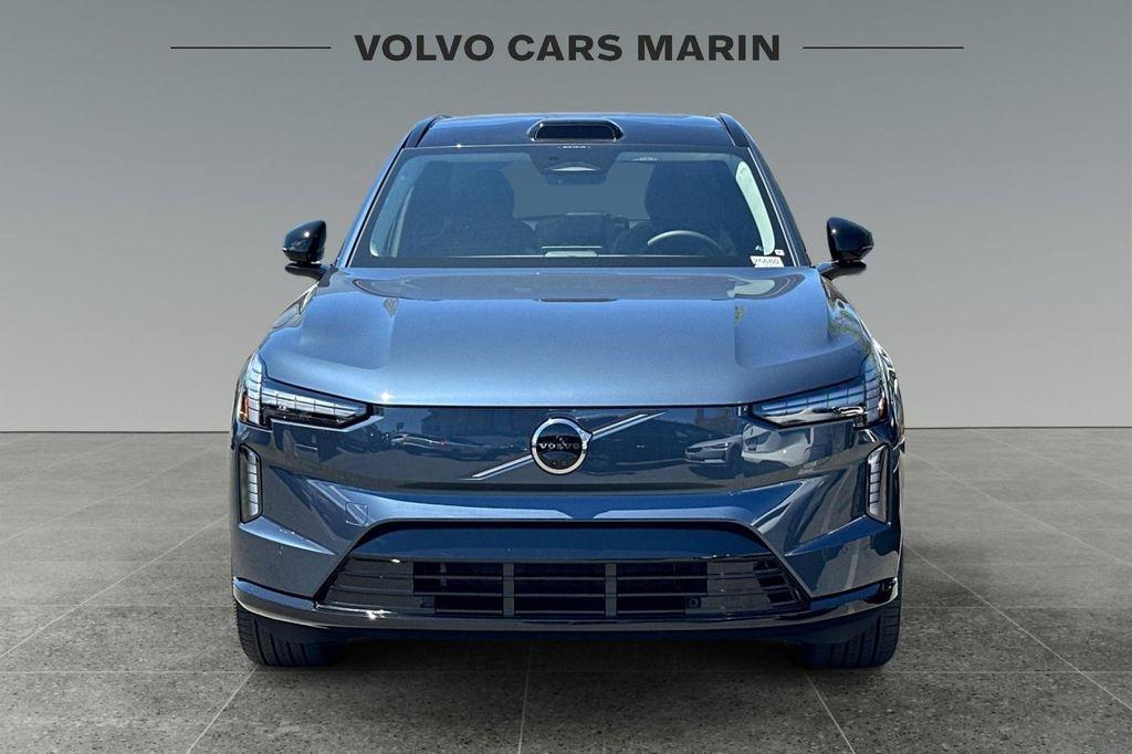 new 2025 Volvo EX90 car, priced at $81,290