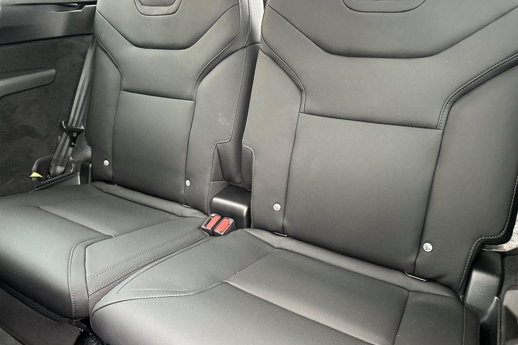 new 2025 Volvo EX90 car, priced at $95,320