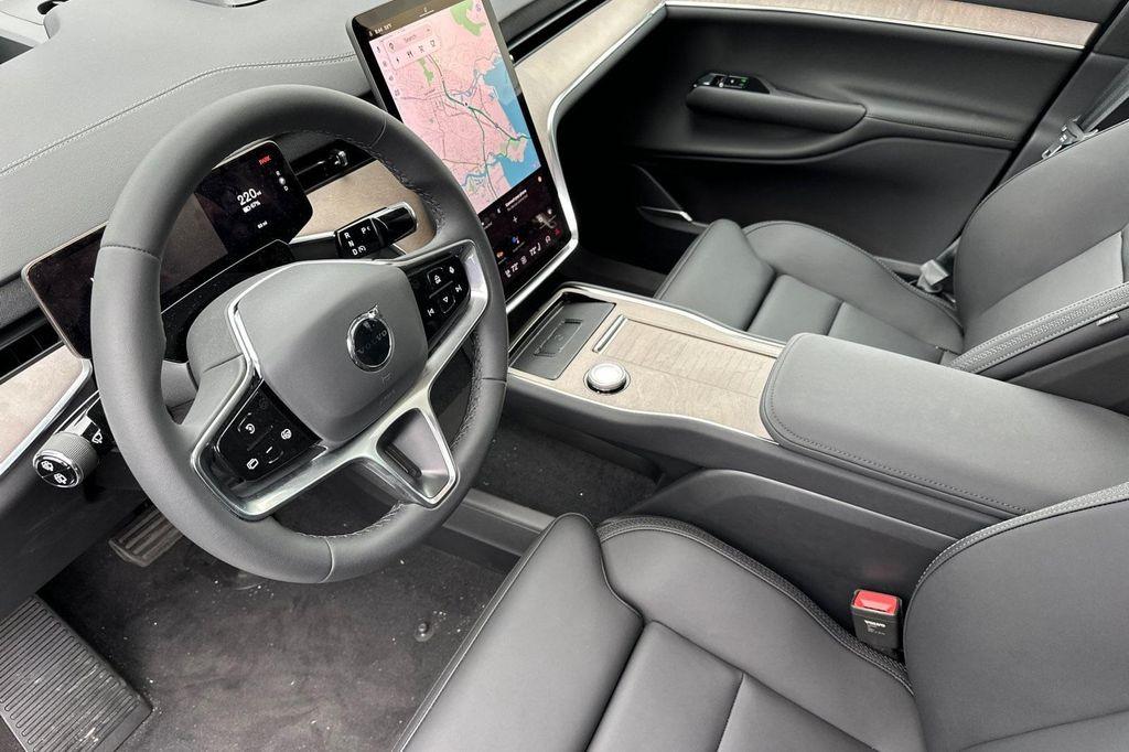 new 2025 Volvo EX90 car, priced at $95,320
