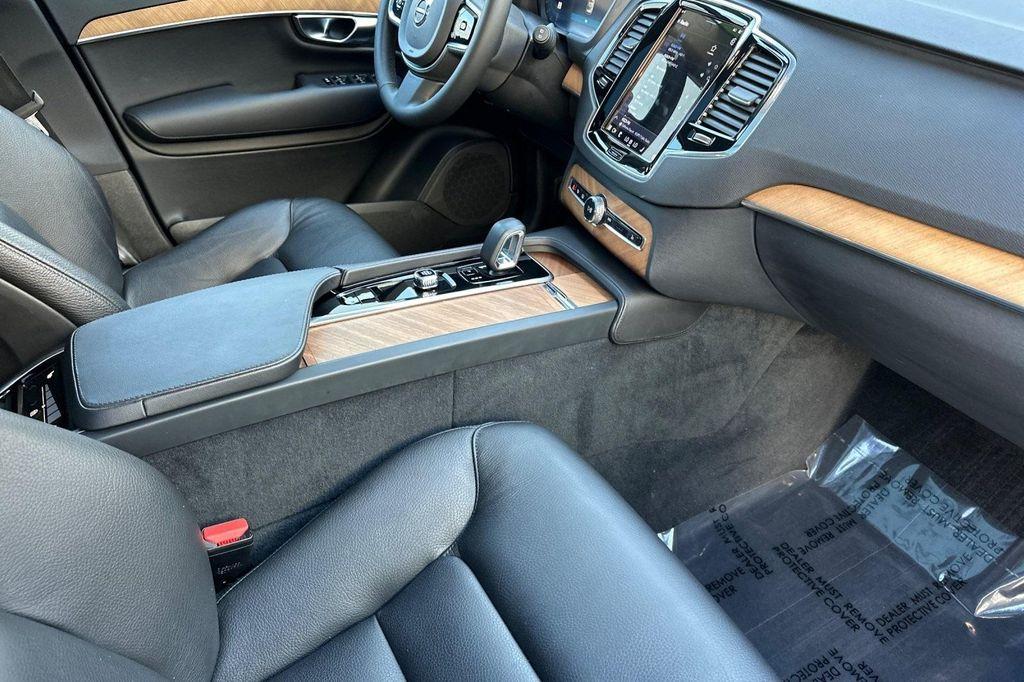 used 2023 Volvo XC90 Recharge Plug-In Hybrid car, priced at $49,999