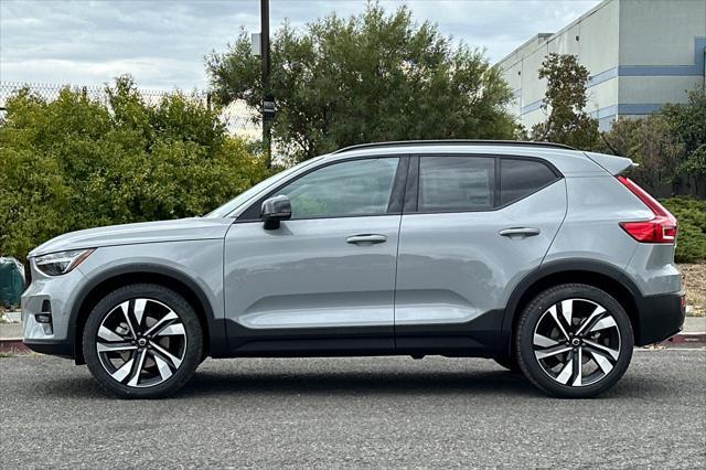 new 2025 Volvo XC40 car, priced at $53,760