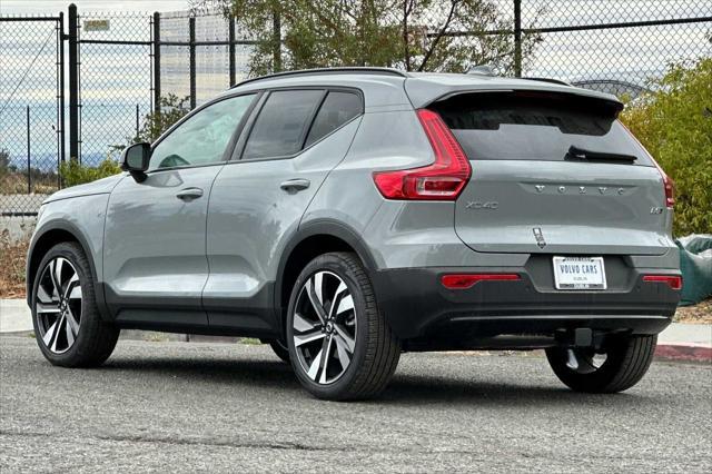 new 2025 Volvo XC40 car, priced at $53,760