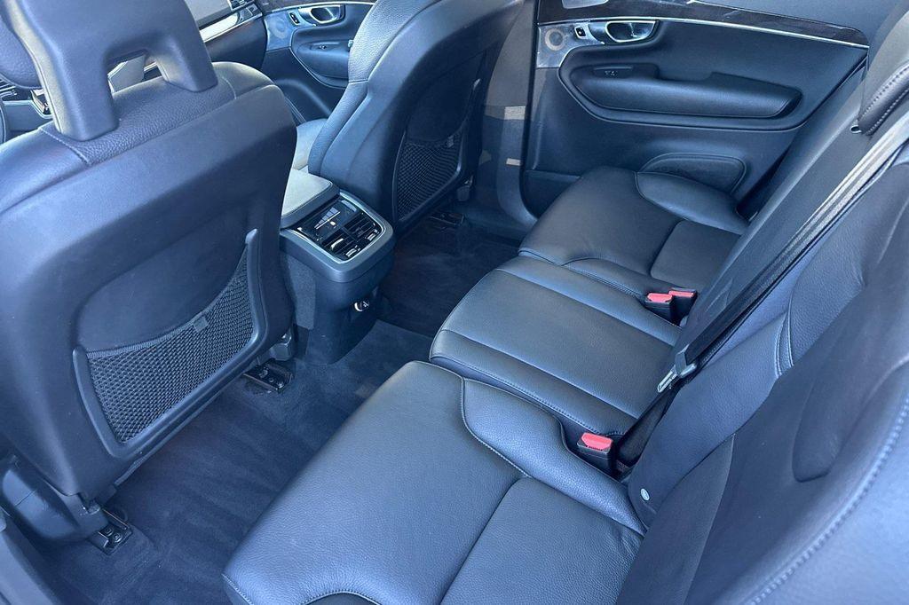 used 2018 Volvo XC90 car, priced at $19,595