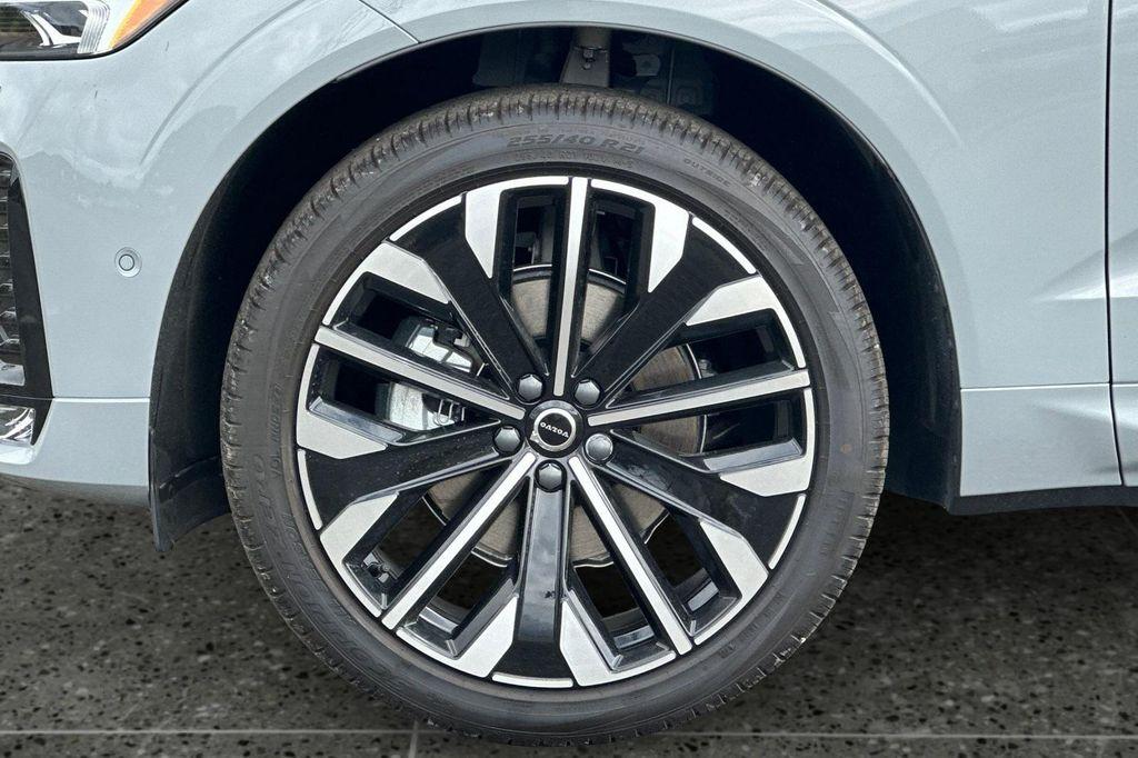 new 2026 Volvo XC60 car, priced at $63,935