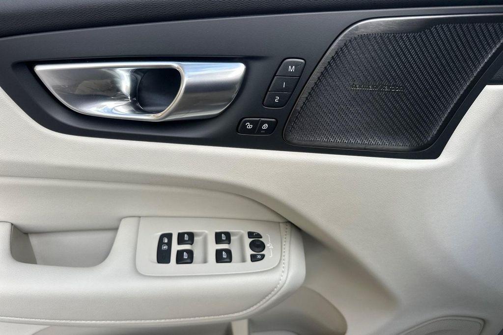 new 2026 Volvo XC60 car, priced at $63,935