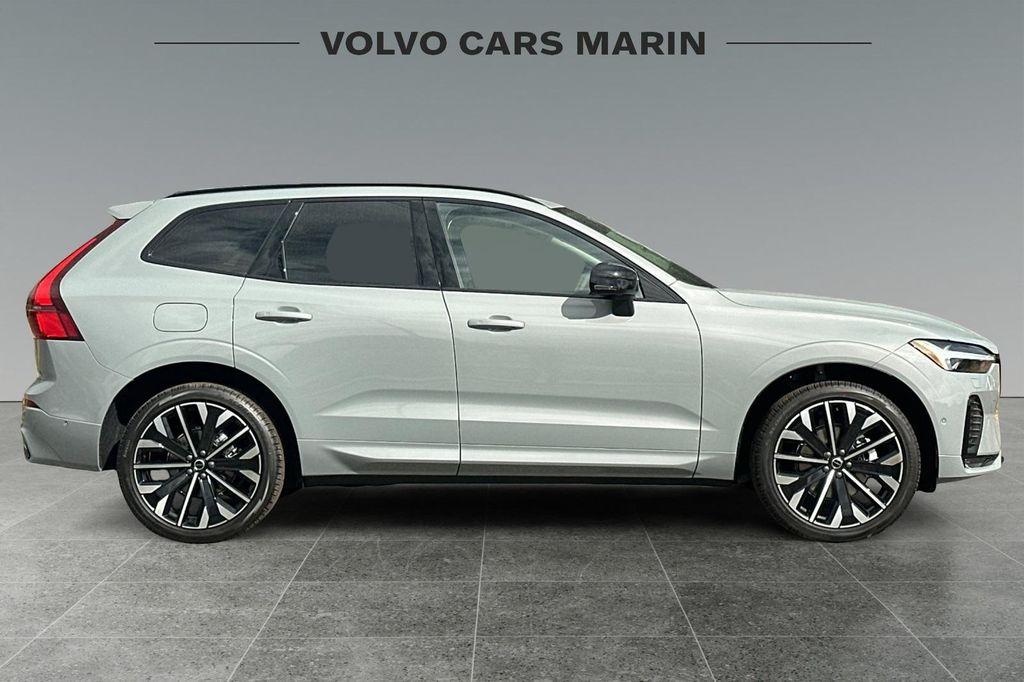 new 2026 Volvo XC60 car, priced at $63,935