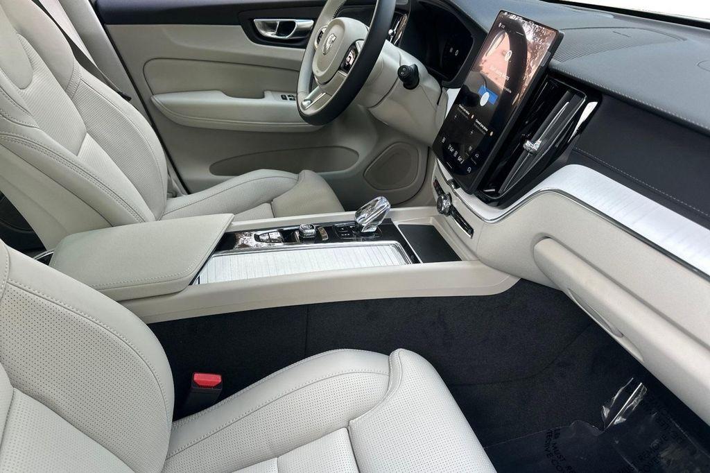 new 2026 Volvo XC60 car, priced at $63,935