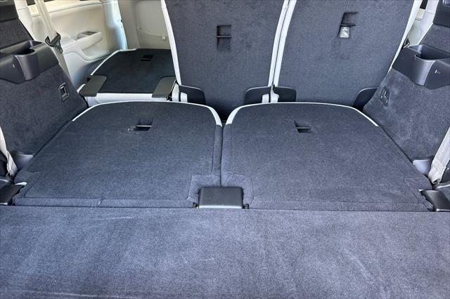 new 2025 Volvo EX90 car, priced at $87,120