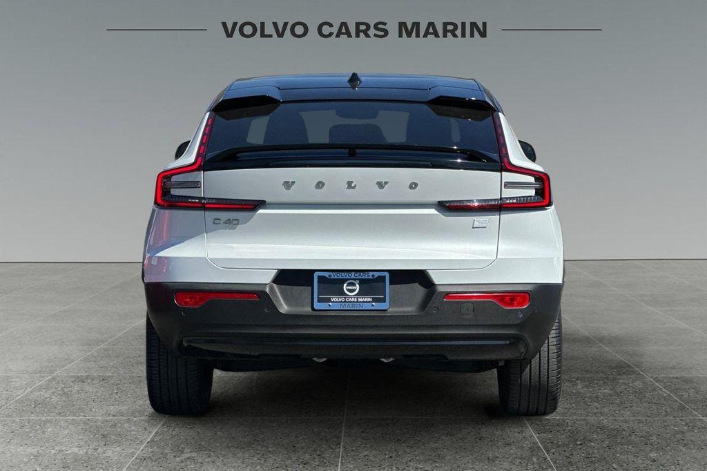 used 2022 Volvo C40 Recharge Pure Electric car, priced at $33,500