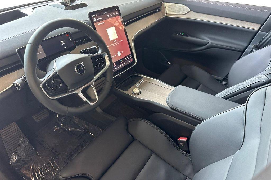 new 2025 Volvo EX90 car, priced at $93,840