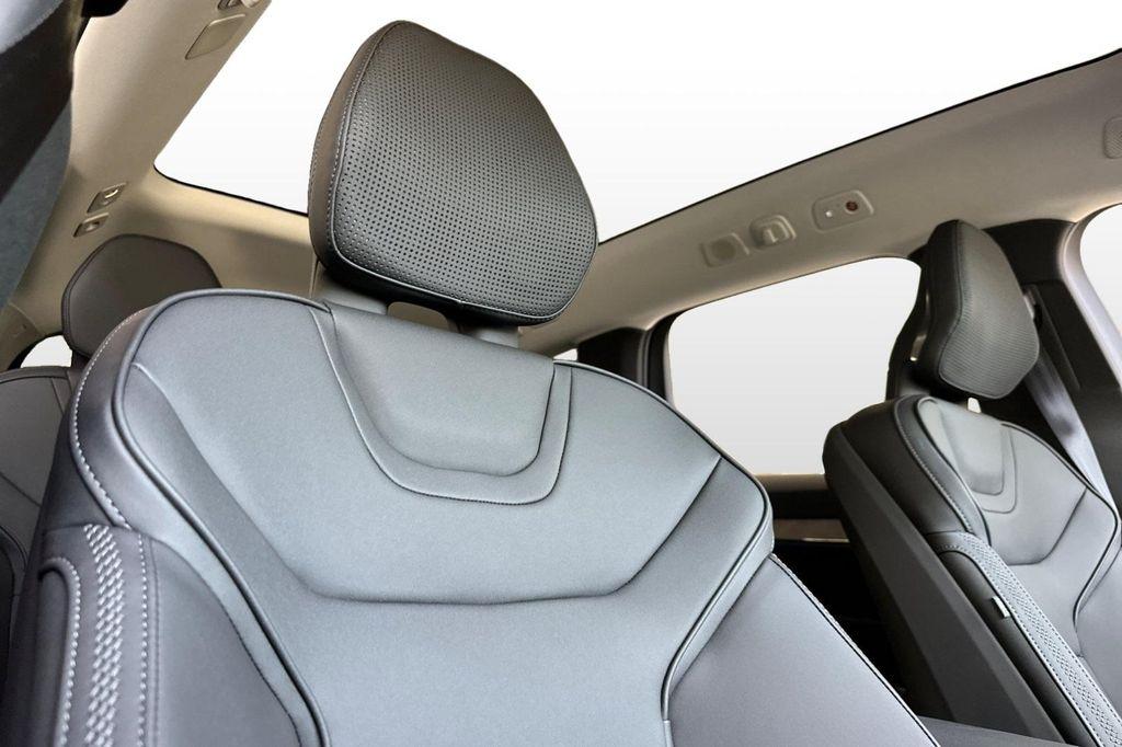 new 2025 Volvo EX90 car, priced at $93,840