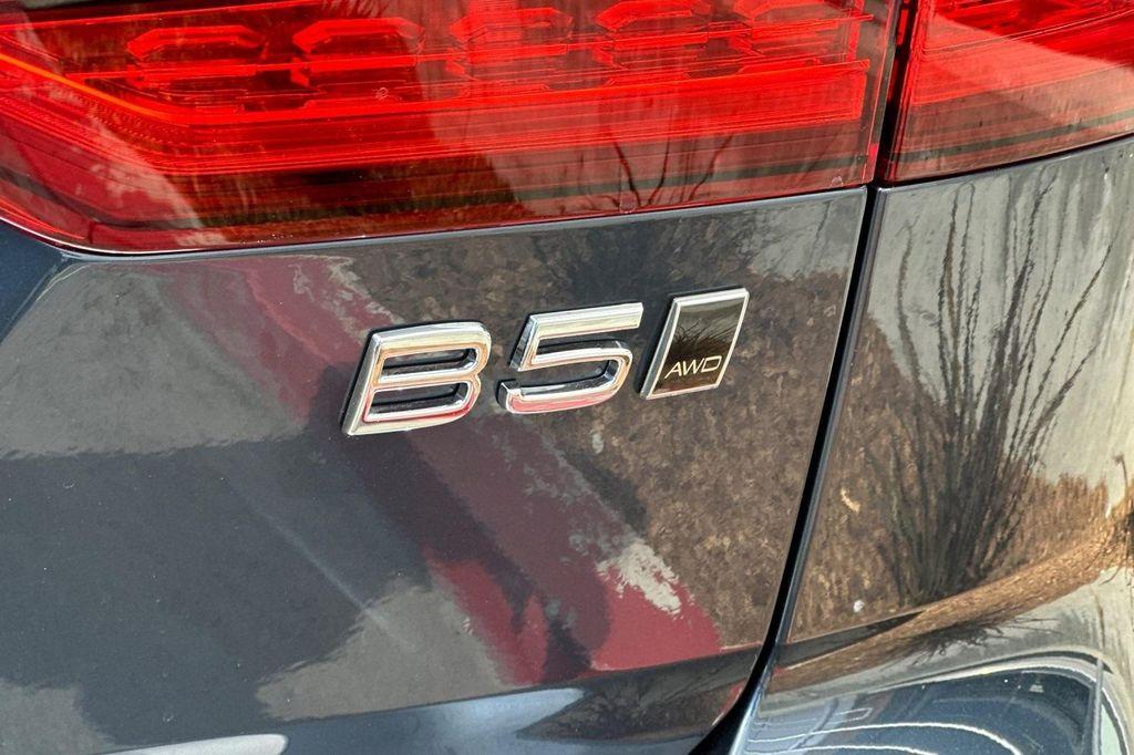 new 2026 Volvo V60 Cross Country car, priced at $57,370
