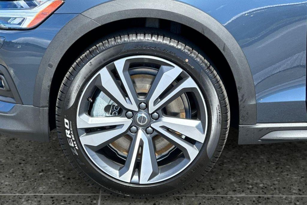 new 2026 Volvo V60 Cross Country car, priced at $57,370