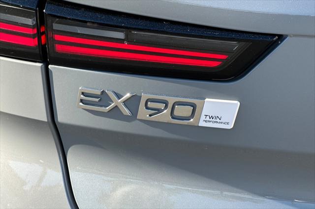 new 2025 Volvo EX90 car, priced at $98,820