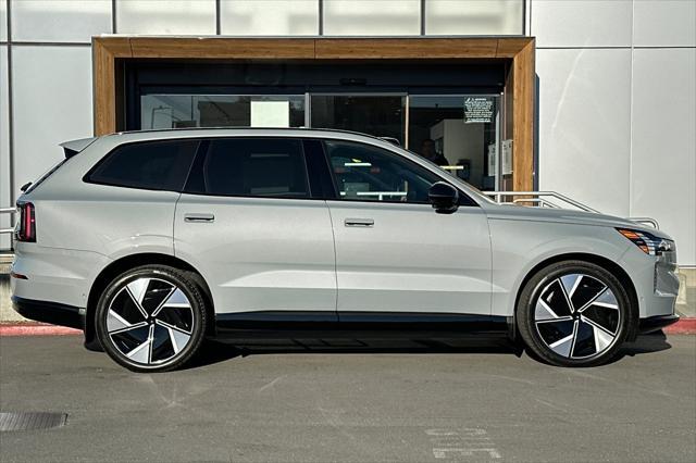 new 2025 Volvo EX90 car, priced at $98,820