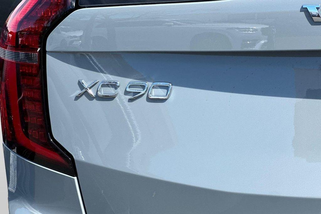 new 2026 Volvo XC90 Plug-In Hybrid car, priced at $85,625