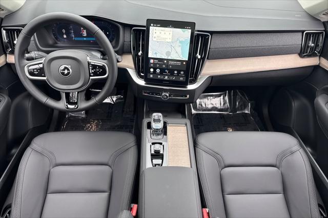 new 2025 Volvo XC90 car, priced at $65,555